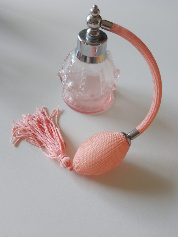 Flacon vaporisateur de parfum Vintage, rose